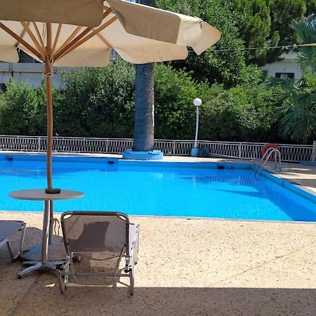 Nireus Hotel Nea Makri Exterior foto