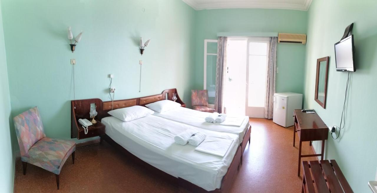 Nireus Hotel Nea Makri Quarto foto