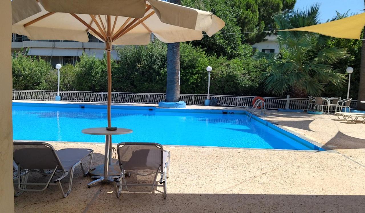Nireus Hotel Nea Makri Exterior foto